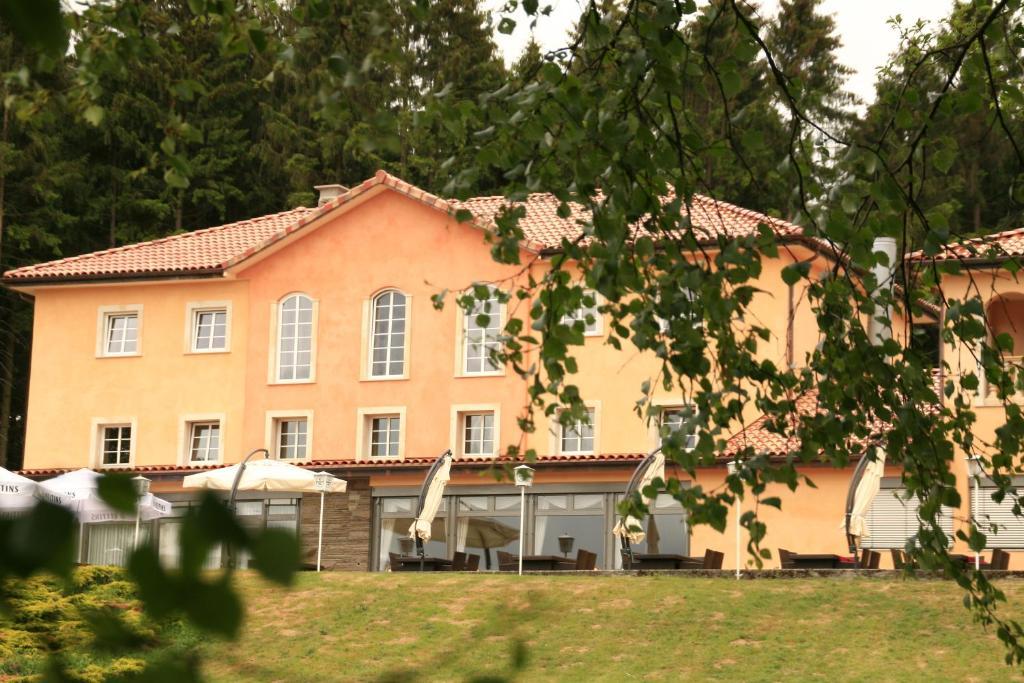 Waldhotel Marienheide Экстерьер фото