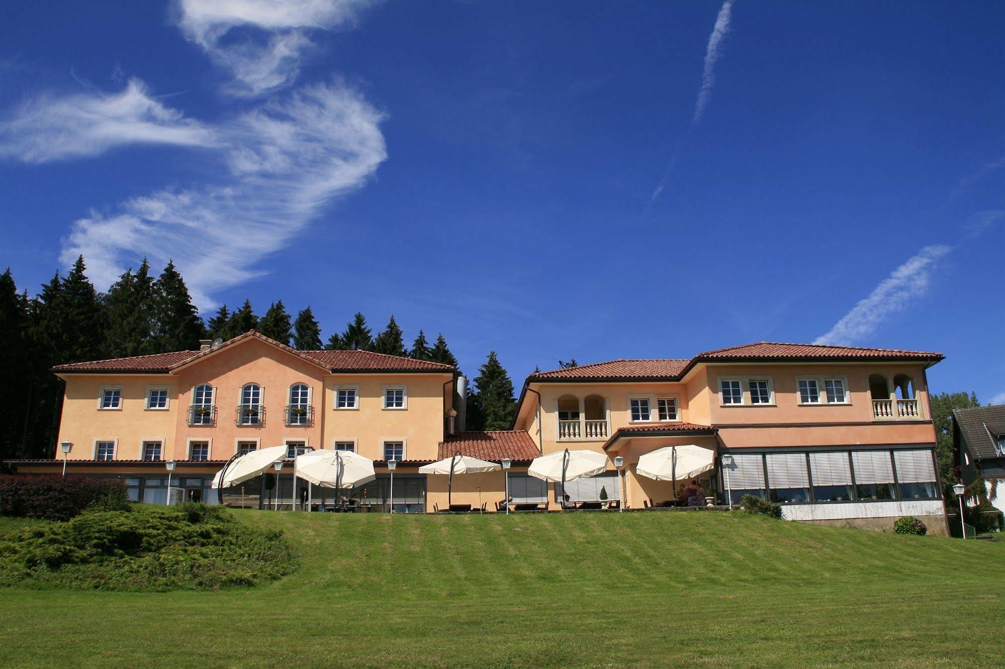 Waldhotel Marienheide Экстерьер фото
